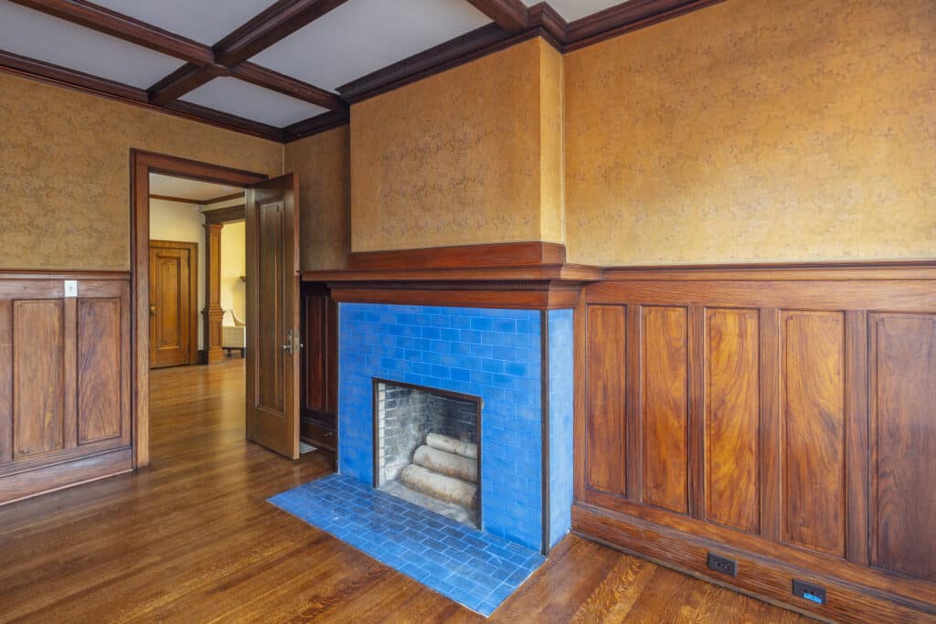 Commercial Municipal_PathfinderBank_Fireplace_285A0696 copy