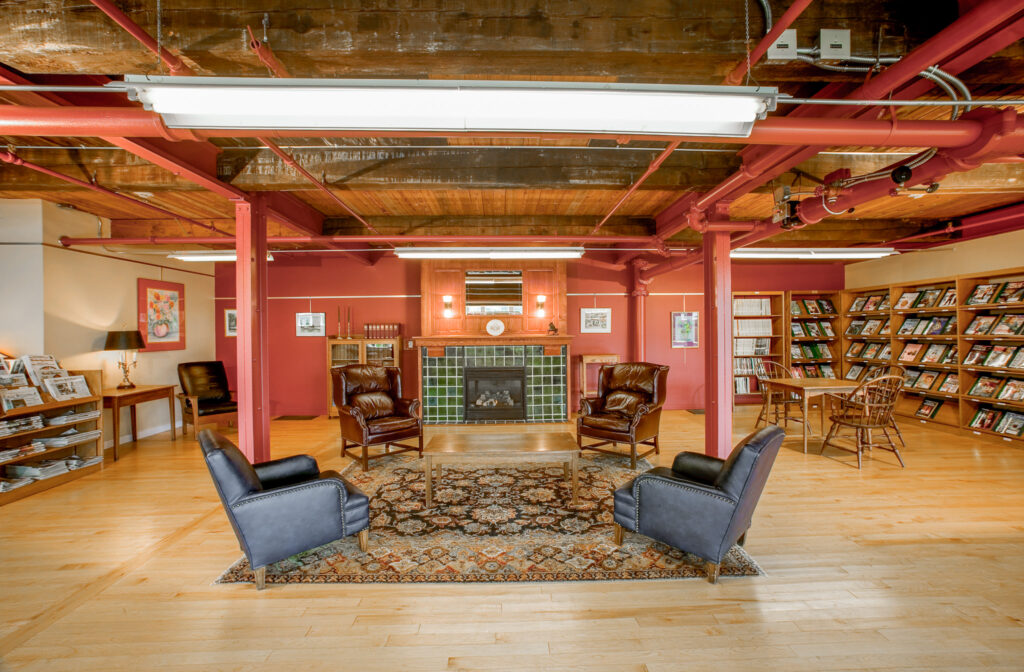 For highest resolution of this file, please contact our studio (607) 272-1966 or info@jonreis.com.
USE ONLY WITH PERMISSION OF THE PHOTOGRAPHER
CREDITS MUST READ: www.jonreis.com