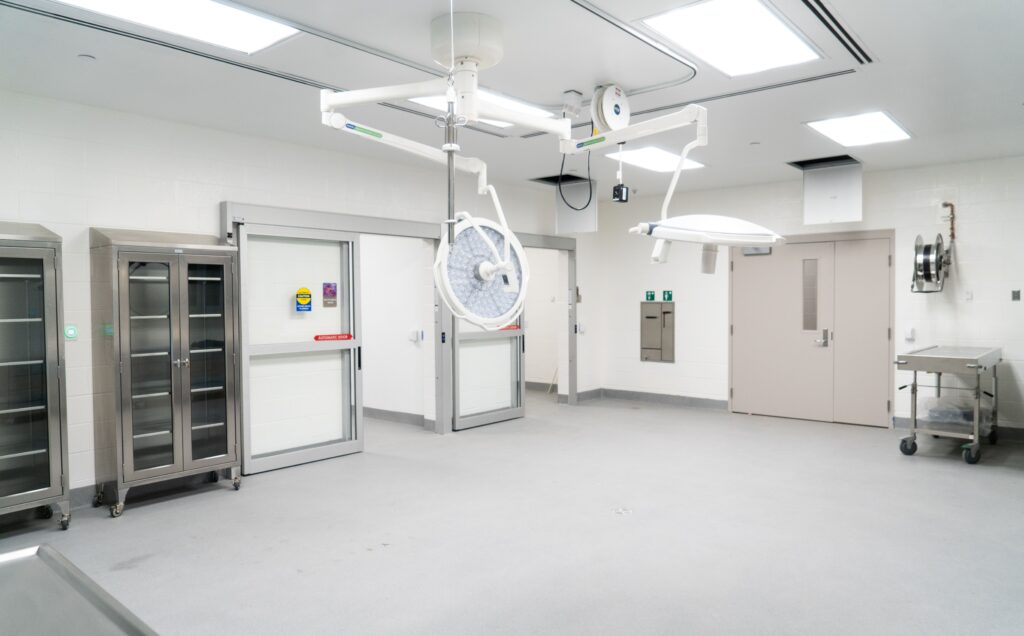 CivicMunicipal_RosamondZoo_Animal Health Center_Exam Room_DSC00116-min