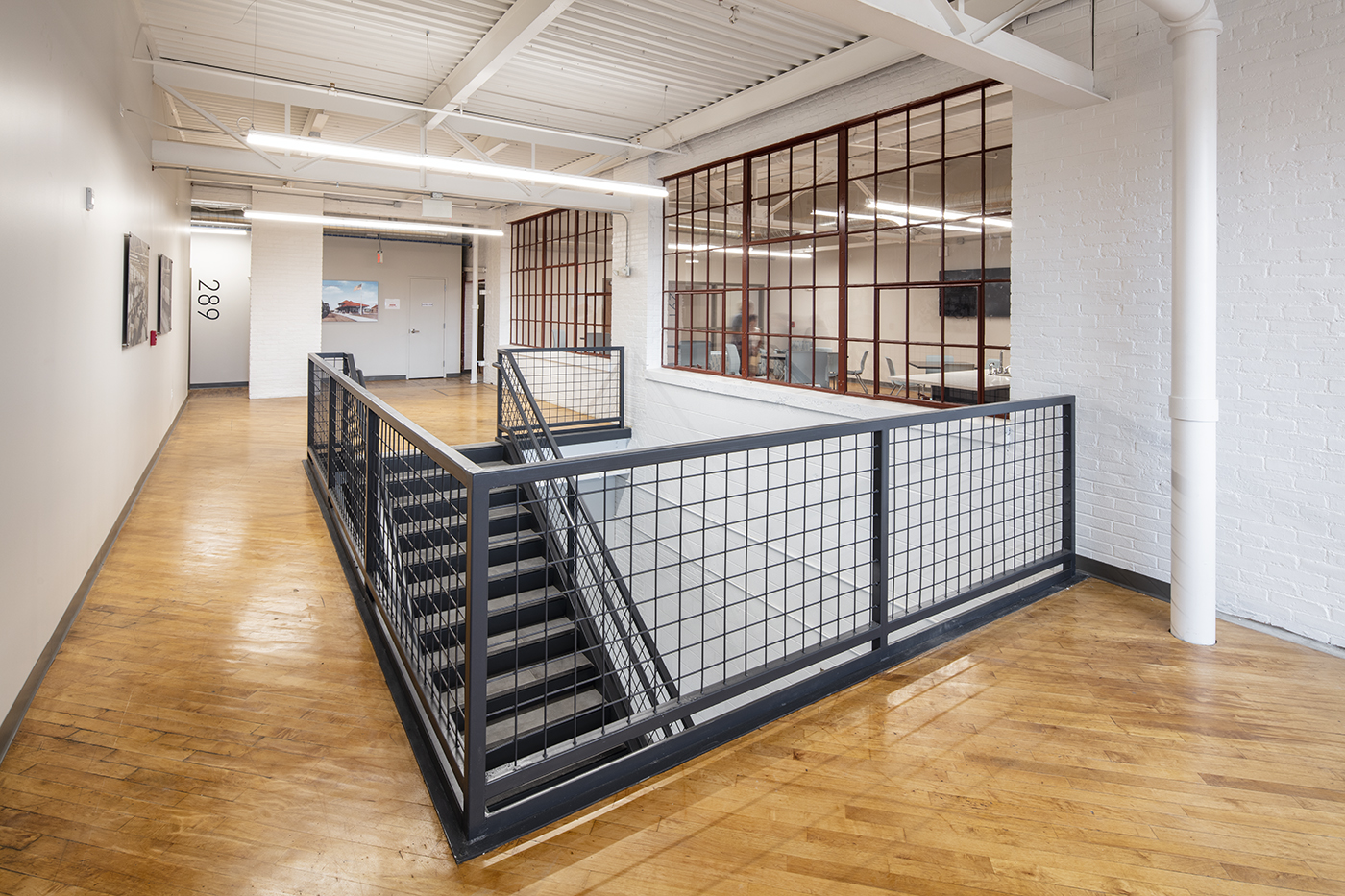 Housing_CrescentComms_Apartment_InteriorStairwell_285A9670