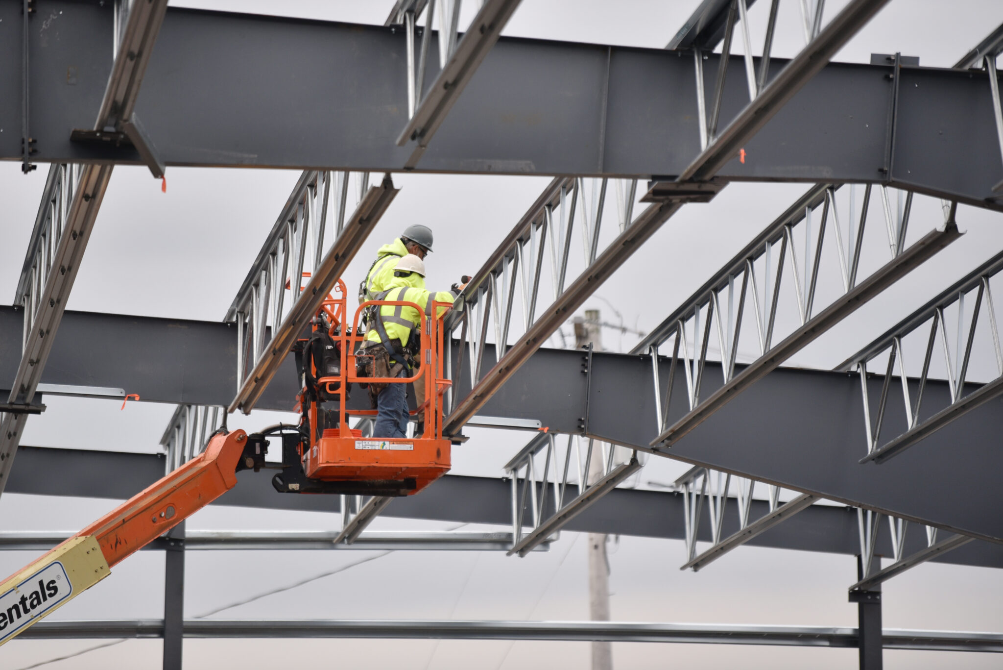 VIP Structures Self-Perform Steel Crew erects a pre-engineered building for the Rescue Mission of Syracuse, NY